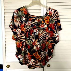 Espresso Short Sleeve Fliral Top, Size Small